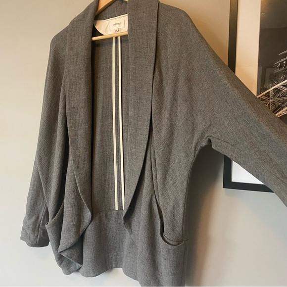 Aritzia Wilfred Bisset Jacket (S) - Picture 6 of 8